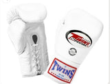 Twins lace up boxing gloves BGLL1