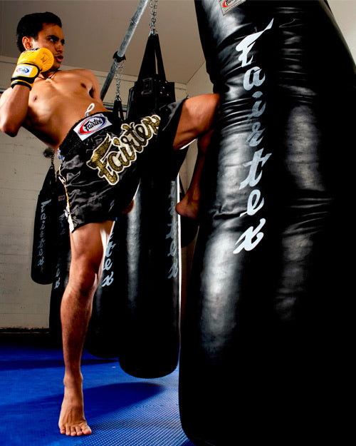 Fairtex HB7 Black Giant banana bag – The Muaythai supply